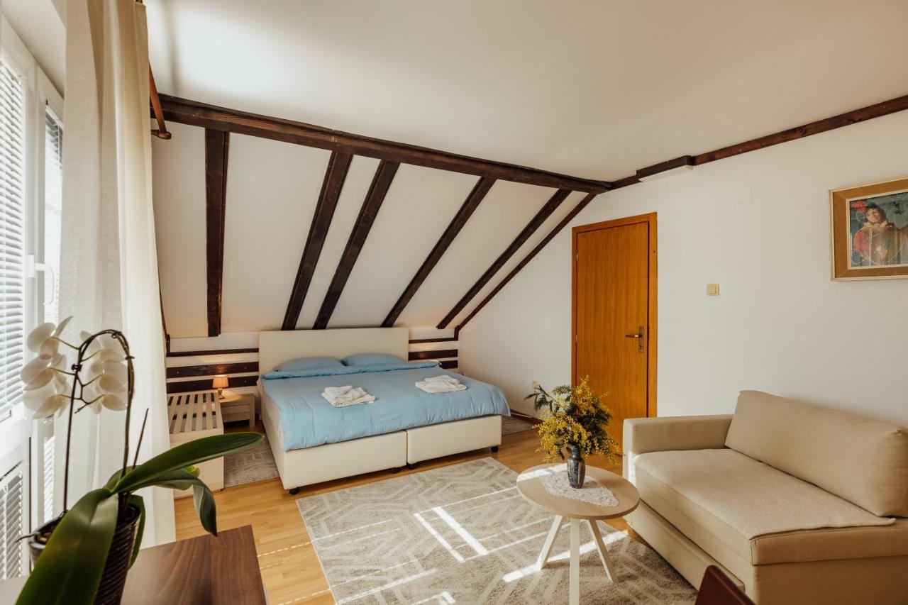 Apartmani Mara Kumbor Bagian luar foto