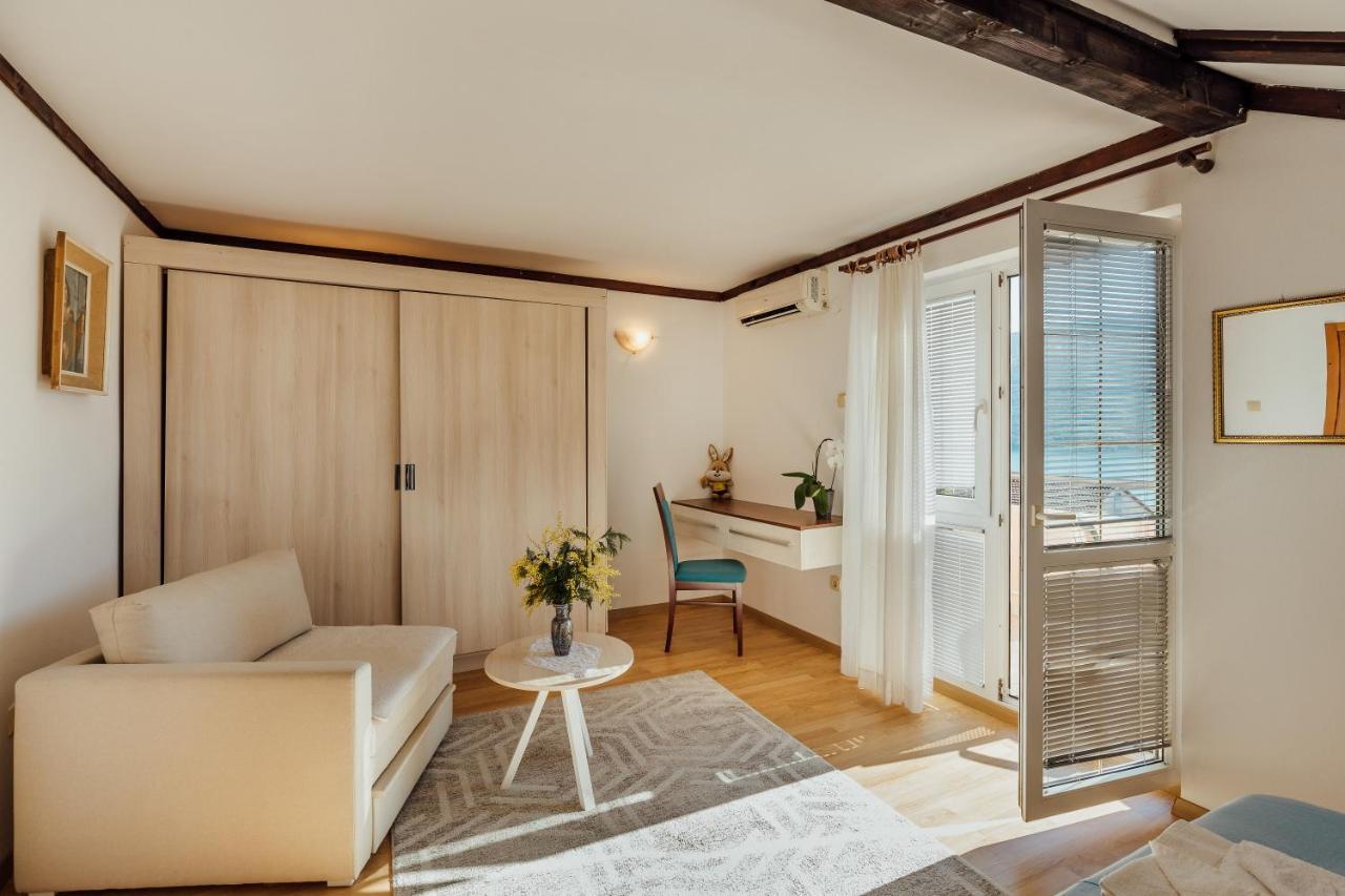 Apartmani Mara Kumbor Bagian luar foto